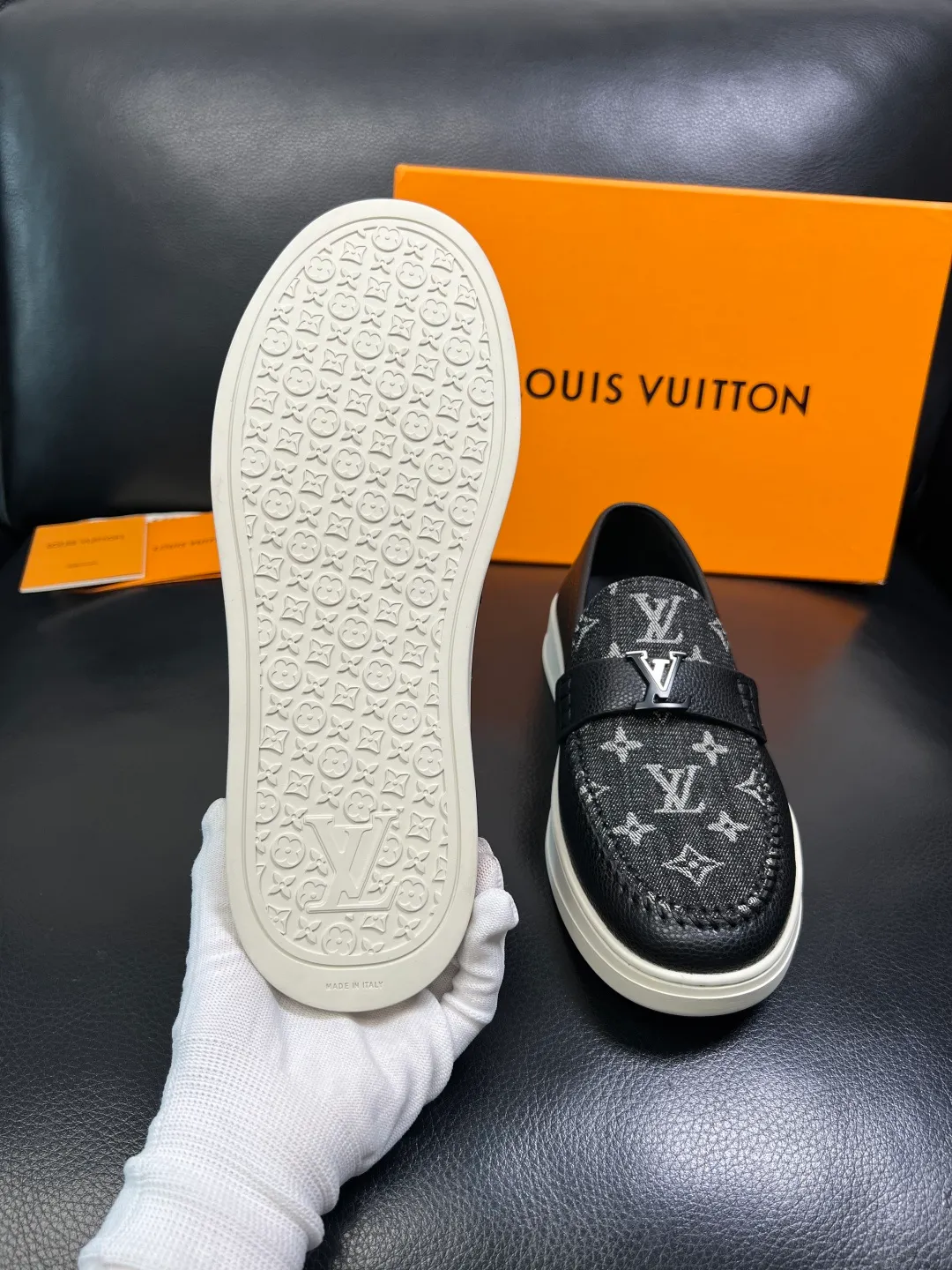 Men's shoes 💰720 Lv high quality top crafts Louis Vuitton, sports sneakers counter synchronization, uppers imported from Italy, high quality splicing colorful complex crafts, imported mesh pads soft and comfortable, soles: original soles specially provided by the original factory, T men's shoes 💰U exclusive movable molded soles super comfortable, original factory single goods, code number 38-44 (customized 45)